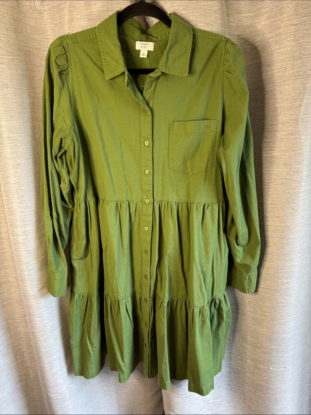 crown & ivy Olive Tiered Button-Front Long Sleeve Dress